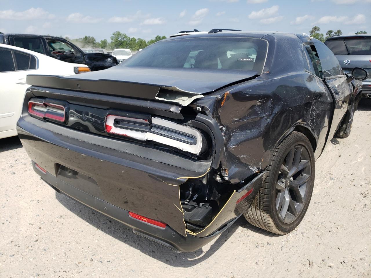 Photo 4 from auction – 2021 DODGE CHALLENGER with VIN 2C3CDZBT5MH627621