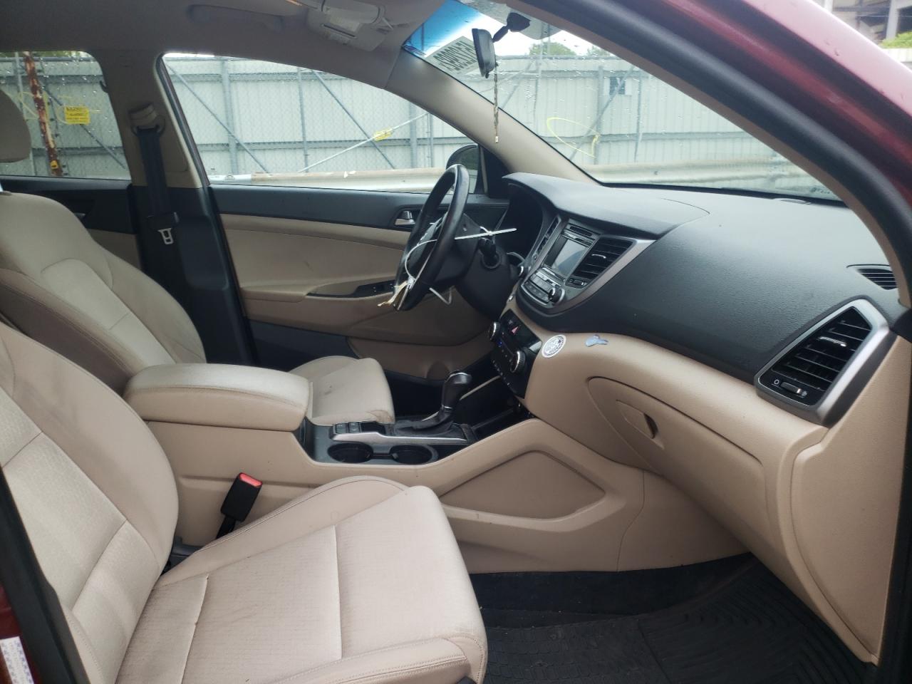 Photo 5 from auction – 2016 HYUNDAI TUCSON LIM with VIN KM8J3CA26GU127864
