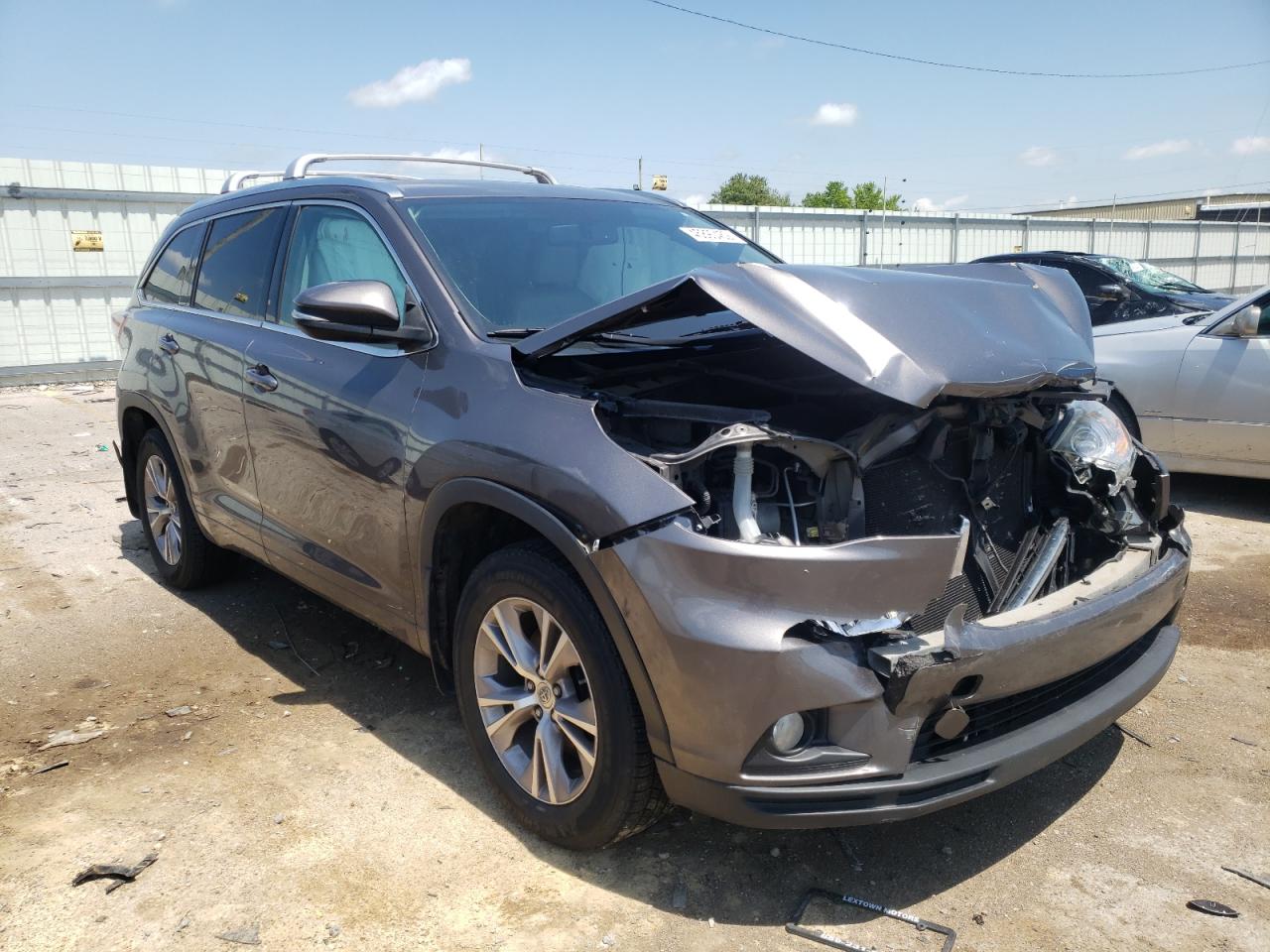 TOYOTA HIGHLANDER 2014 with VIN 5TDJKRFH8ES039469 - Photo from auction