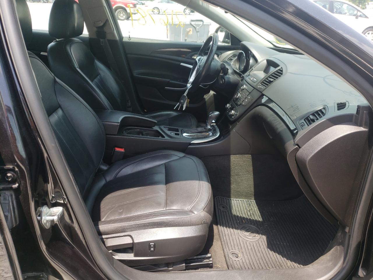 Photo 5 from auction – 2012 BUICK REGAL with VIN 2G4GR5EKXC9130370