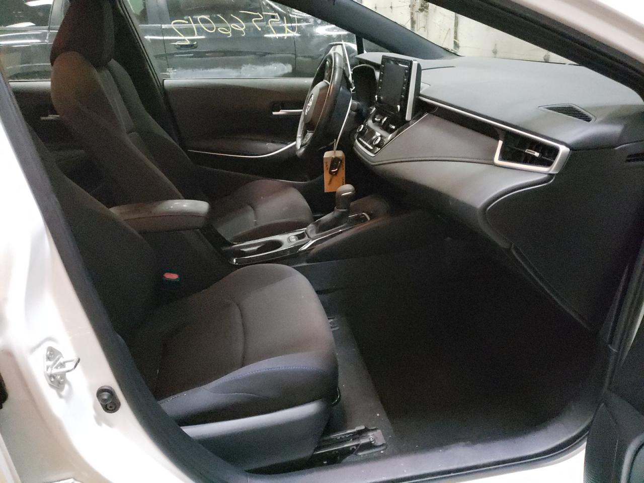 Photo 5 from auction – 2020 TOYOTA COROLLA SE with VIN 5YFS4RCE7LP046685