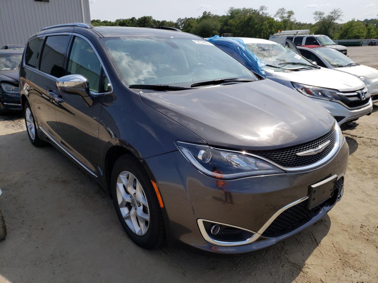CHRYSLER PACIFICA L 2020 with VIN 2C4RC1GG4LR187048 - Photo from auction