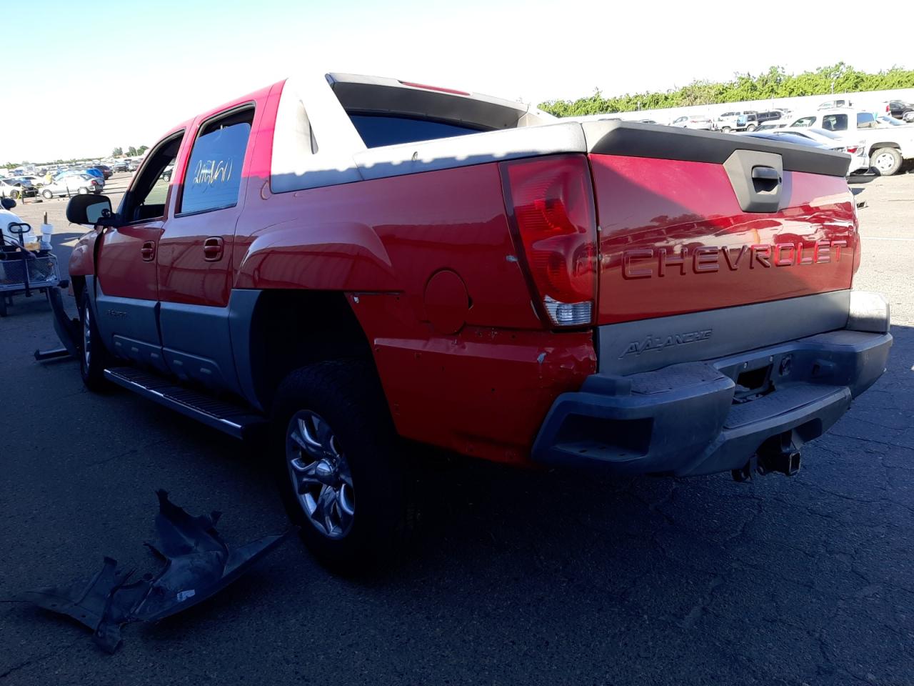 Photo 3 from auction – 2002 CHEVROLET AVALANCHE with VIN 3GNEC13T02G141679
