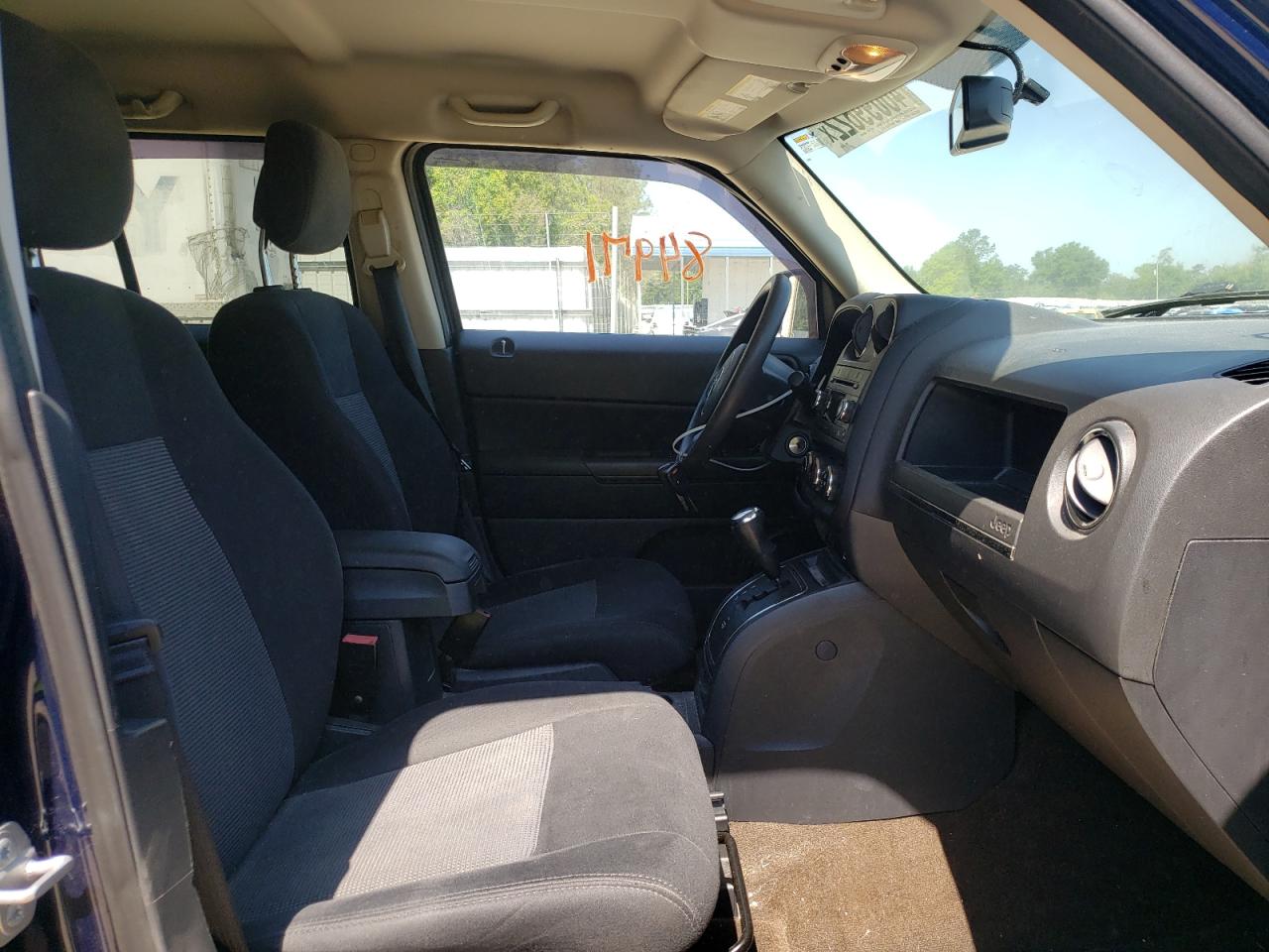 Photo 5 from auction – 2015 JEEP PATRIOT SP with VIN 1C4NJPBB3FD241143