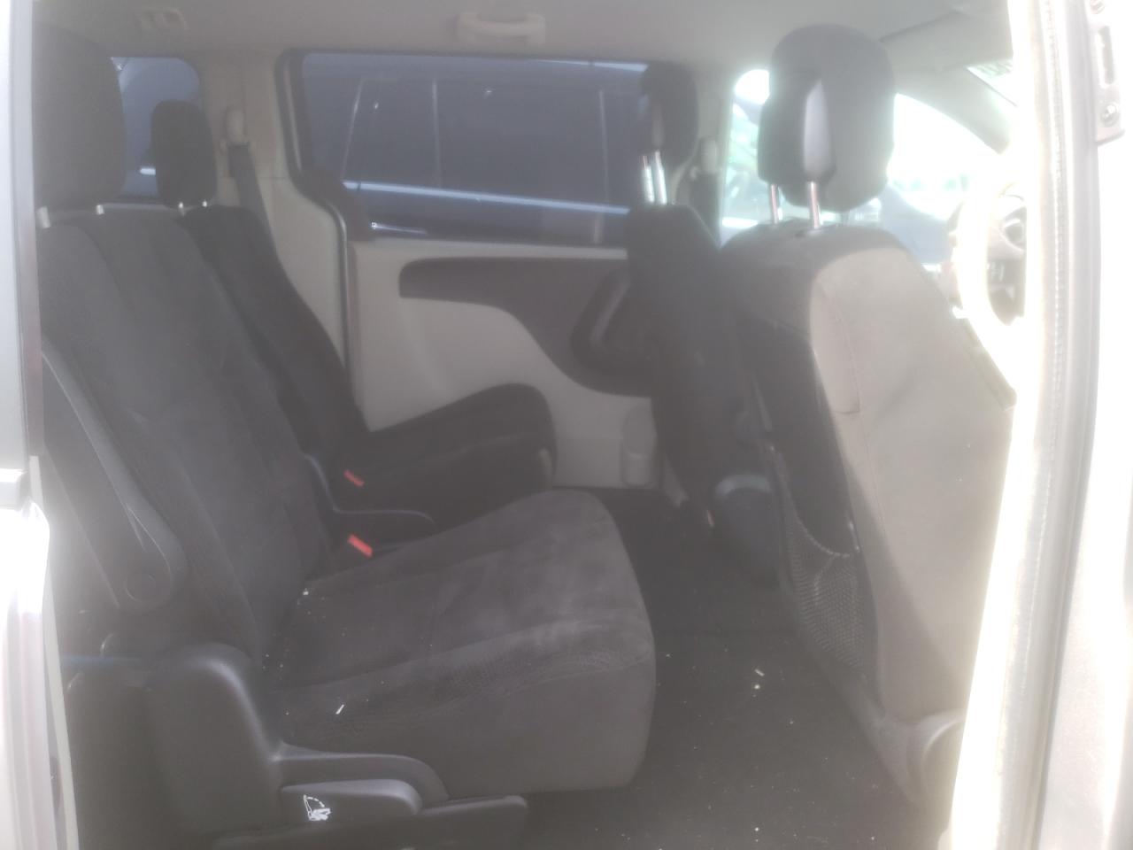 Фото 6 с аукциона – 2016 DODGE GRAND CARA с VIN 2C4RDGBG2GR126245