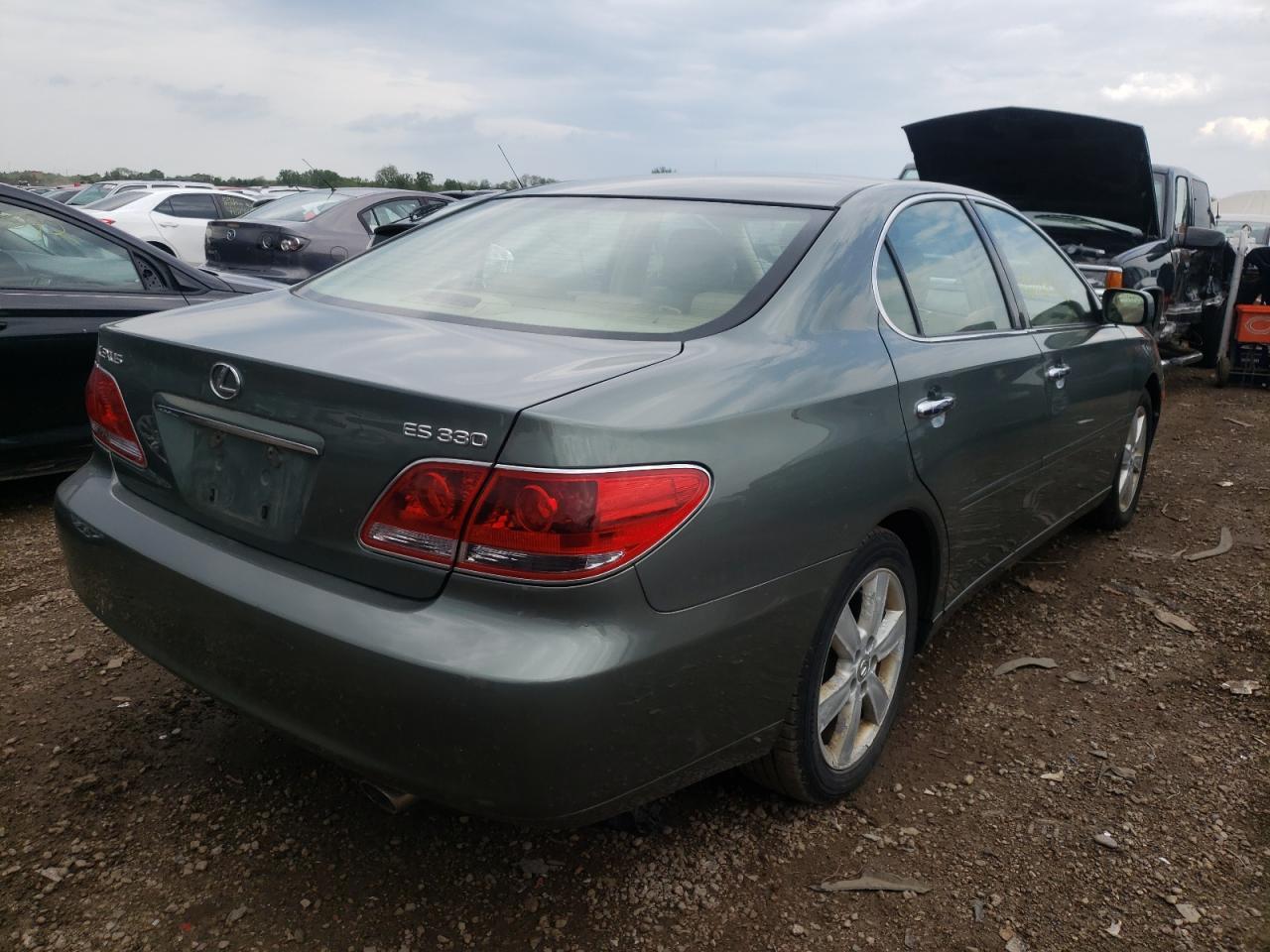 Photo 17 from auction – 2005 LEXUS ES 330 with VIN JTHBA30G555096186
