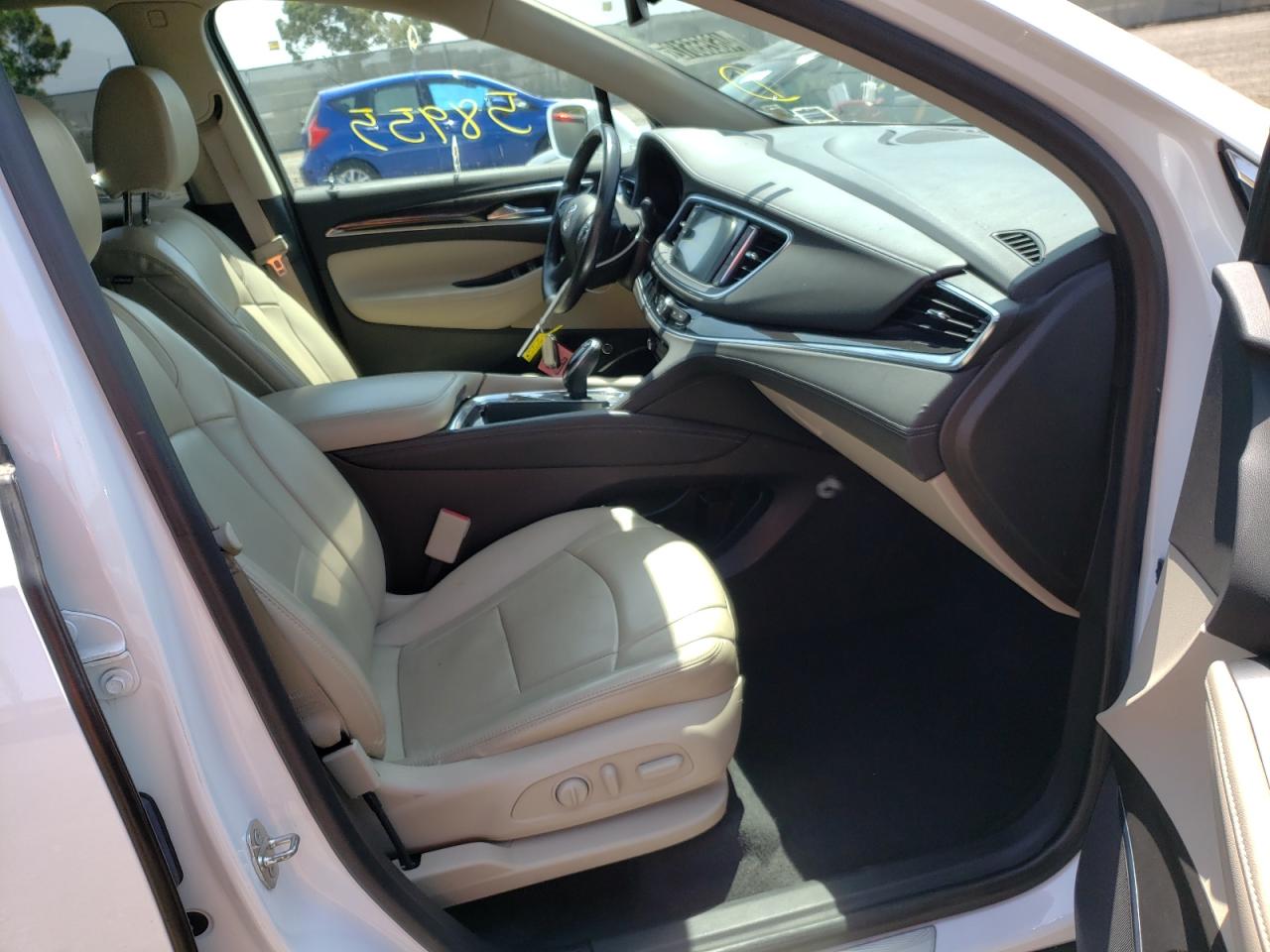 Zdjęcie 5 z aukcji – 2018 BUICK ENCLAVE ES z VIN 5GAEVAKW2JJ173014