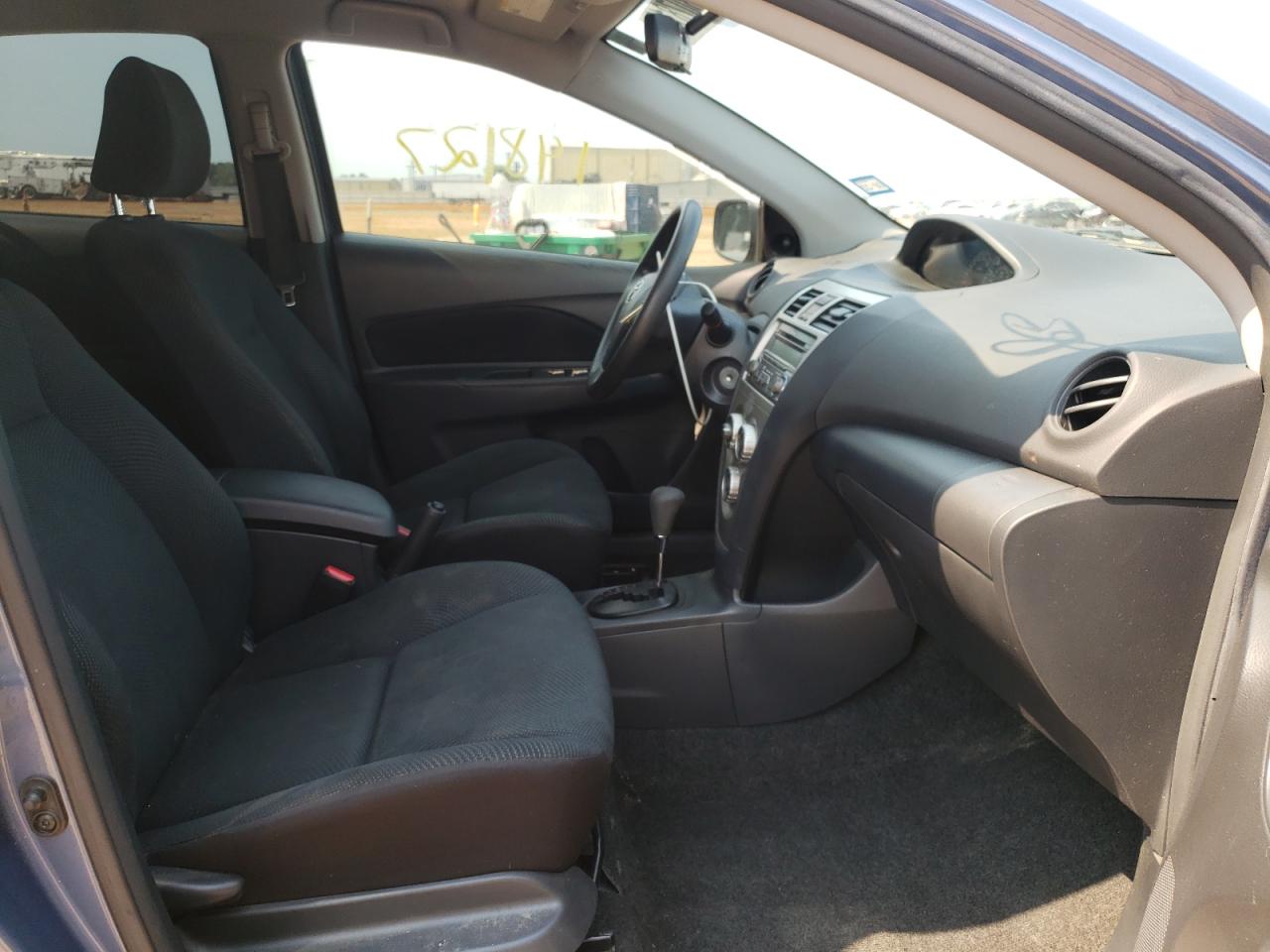 Photo 5 from auction – 2012 TOYOTA YARIS with VIN JTDBT4K34CL030376