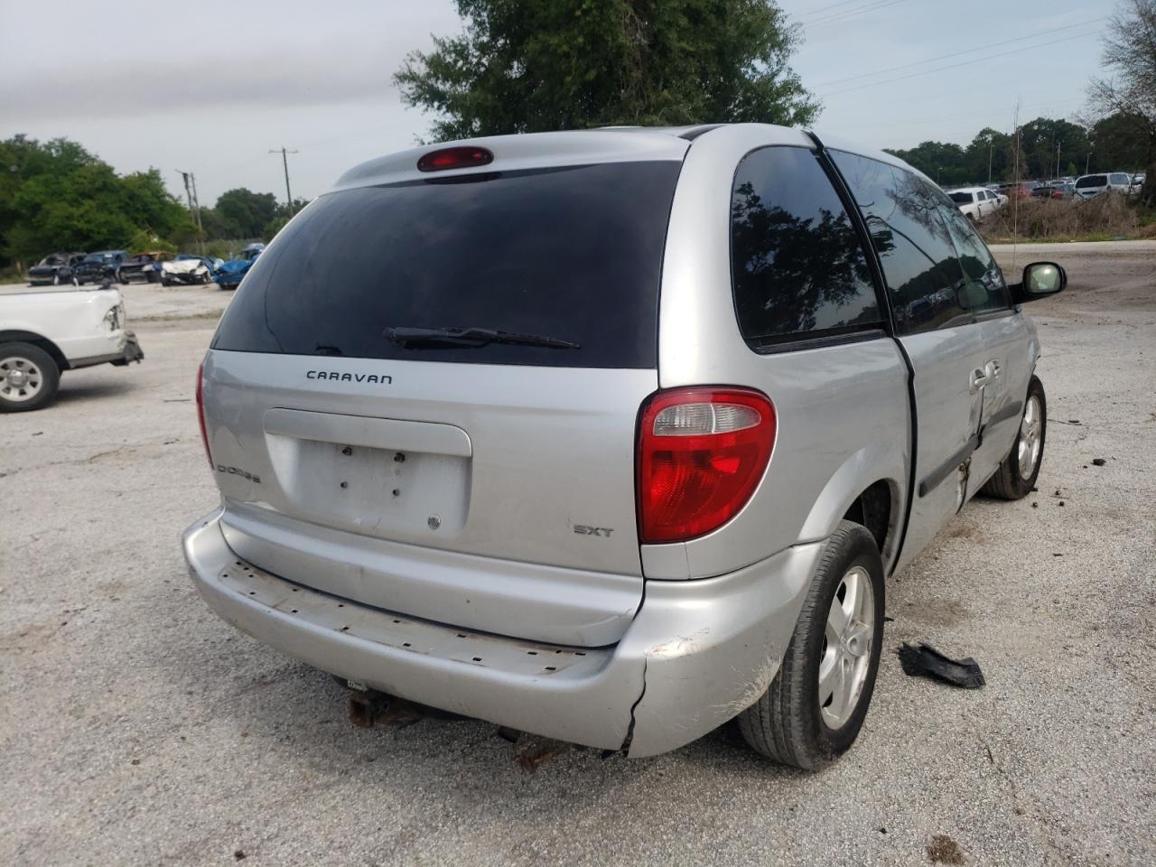 Photo 4 from auction – 2005 DODGE CARAVAN SX with VIN 1D4GP45R25B156287