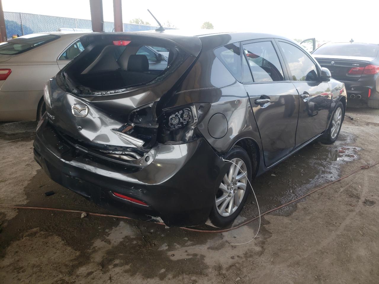 Photo 4 from auction – 2012 MAZDA 3 I with VIN JM1BL1L74C1528718