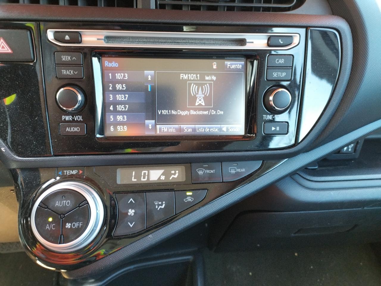 Photo 9 from auction – 2016 TOYOTA PRIUS C with VIN JTDKDTB38G1127590