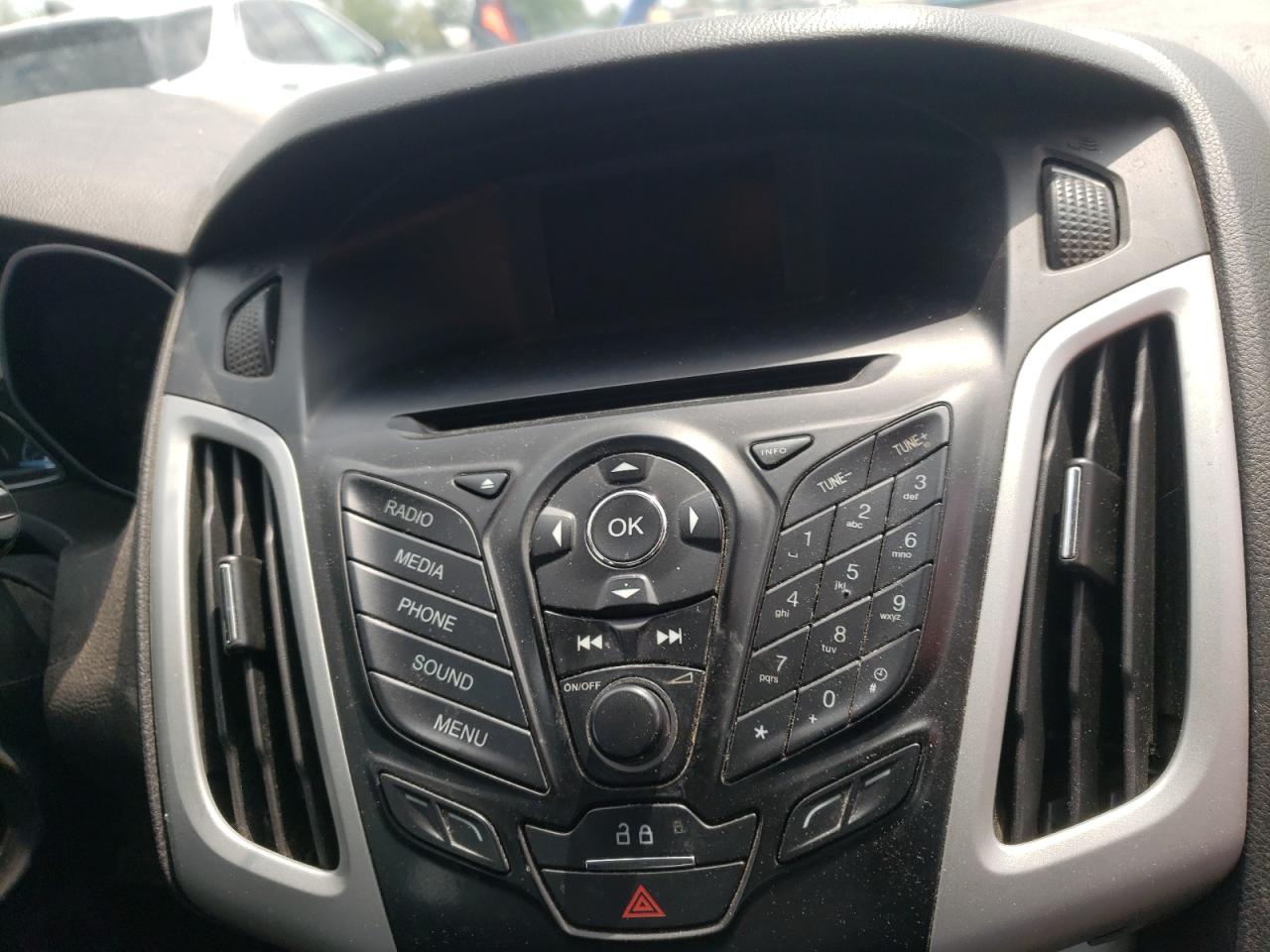 Photo 9 from auction – 2014 FORD FOCUS SE with VIN 1FADP3K23EL372084