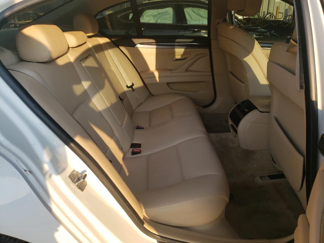 Photo 6 from auction – 2012 BMW 528 I with VIN WBAXG5C55CDX03294