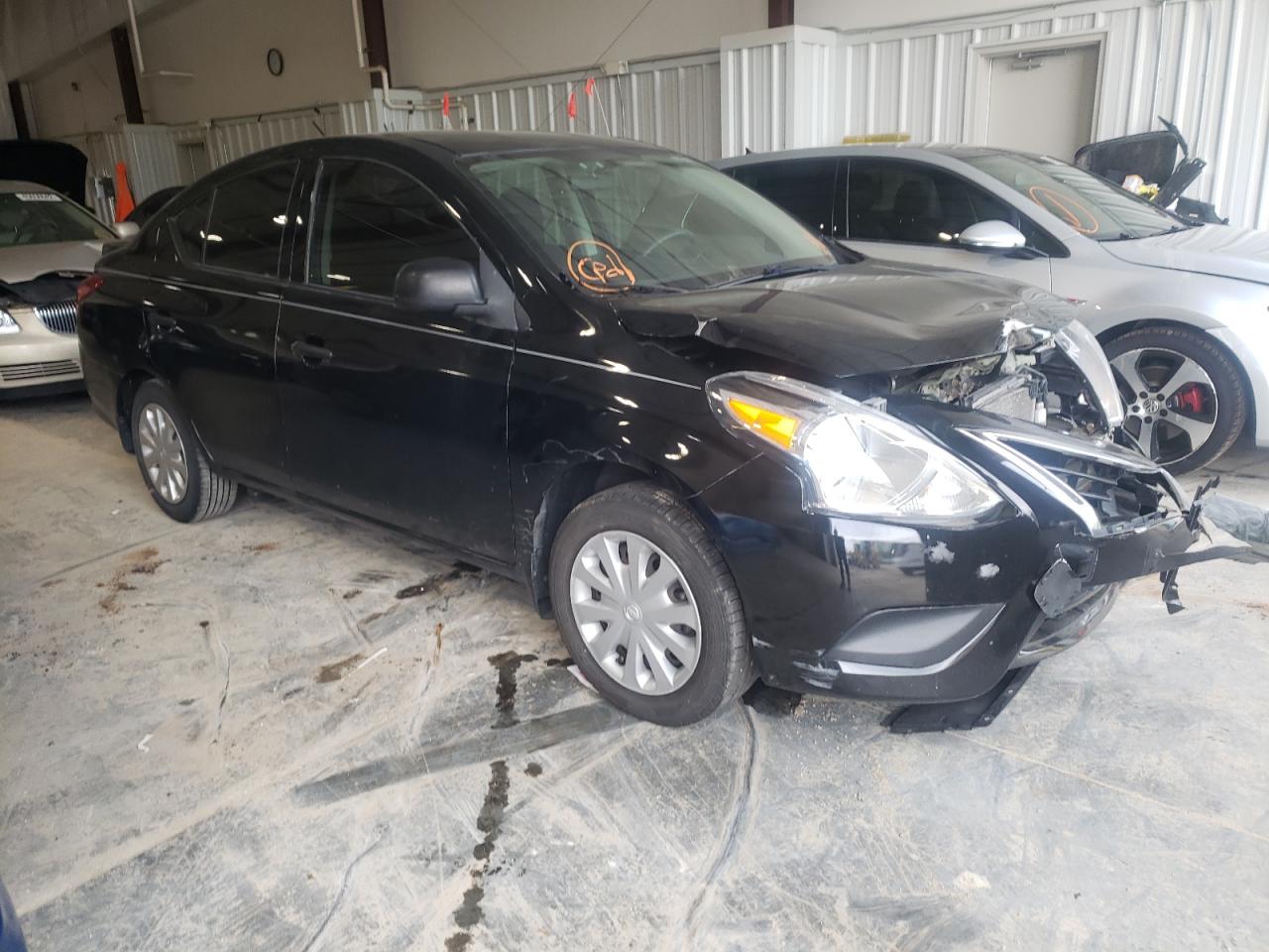 NISSAN VERSA S 2015 with VIN 3N1CN7AP6FL850975 - Photo from auction