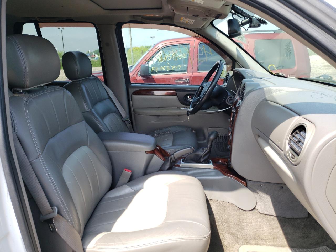 Photo 5 from auction – 2004 GMC ENVOY with VIN 1GKDT13S642320336