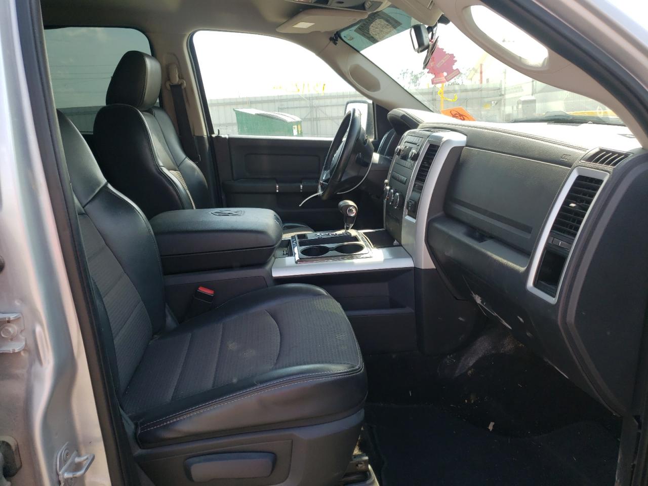 Photo 5 from auction – 2009 DODGE RAM 1500 with VIN 1D3HV13TX9S776600