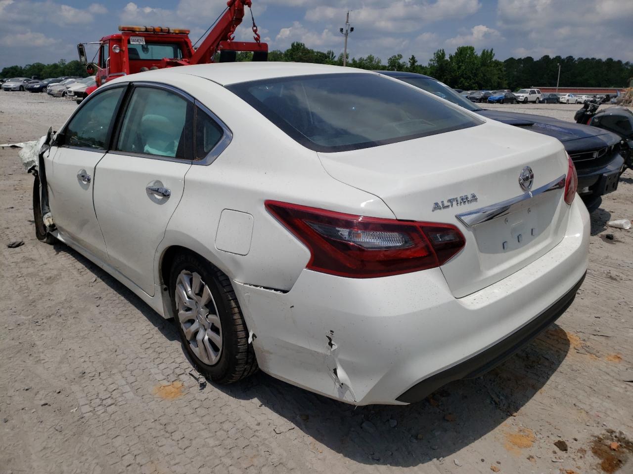 Photo 3 from auction – 2017 NISSAN ALTIMA 2.5 with VIN 1N4AL3AP7HC295476