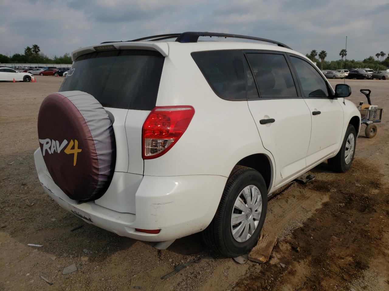 Photo 4 from auction – 2008 TOYOTA RAV4 with VIN JTMZD33V986067211