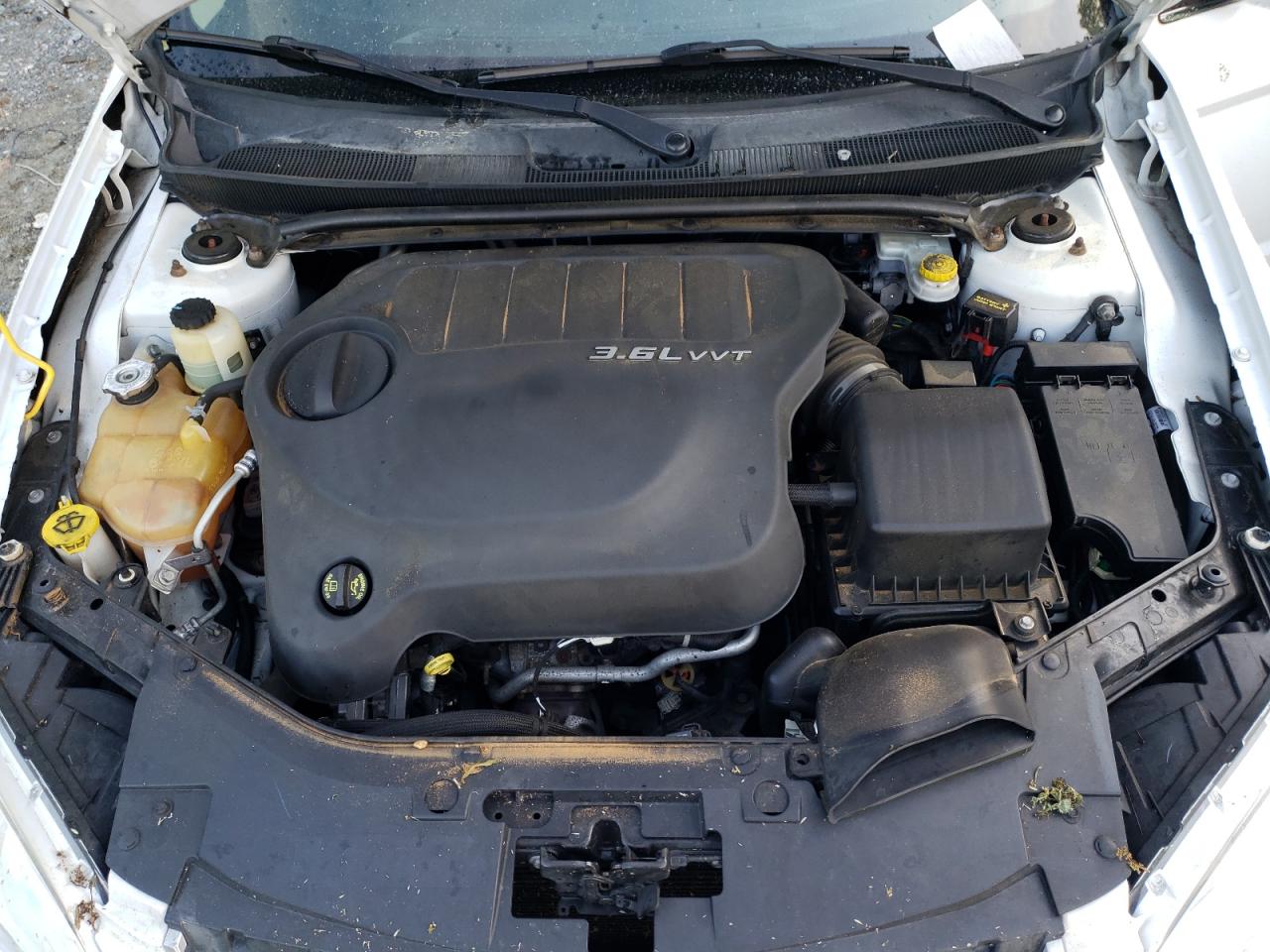 Photo 11 from auction – 2013 CHRYSLER 200 LIMITE with VIN 1C3CCBCG3DN631945