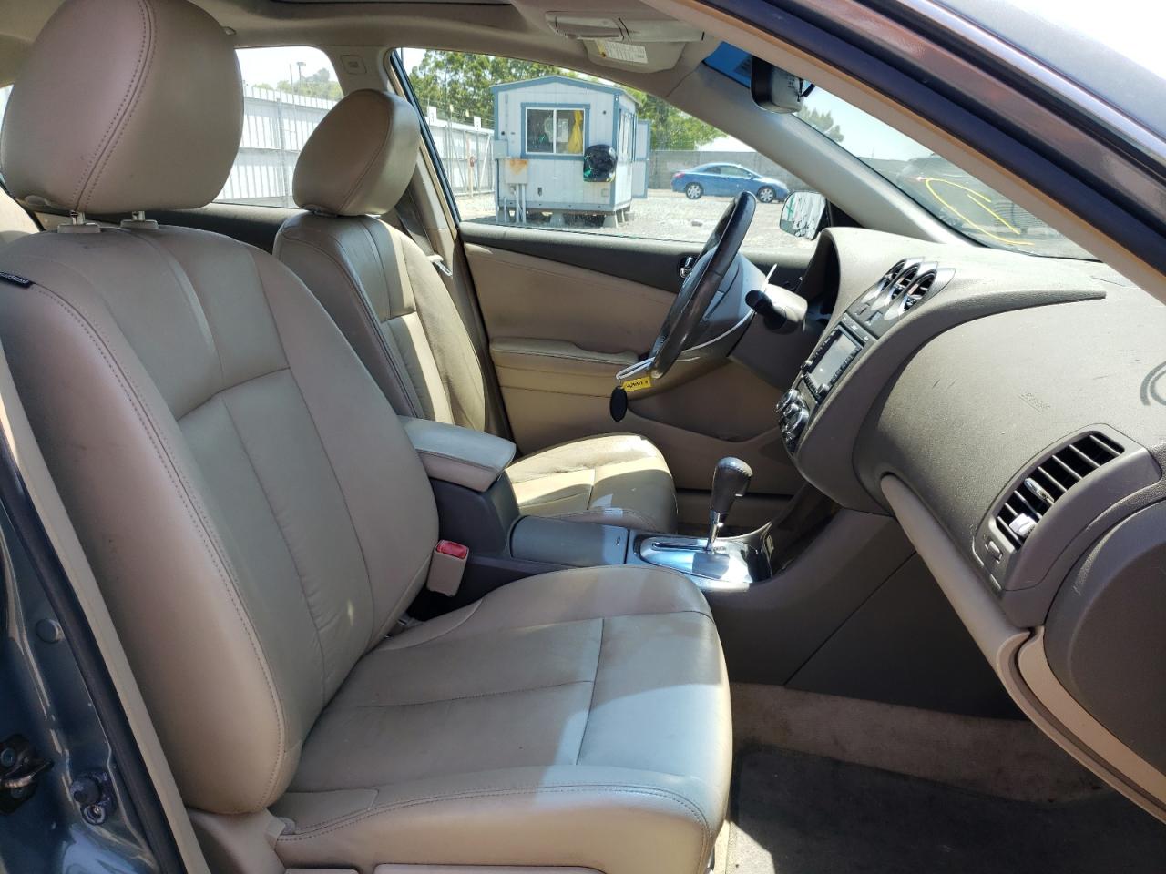 Photo 5 from auction – 2010 NISSAN ALTIMA HYB with VIN 1N4CL2AP6AC101058
