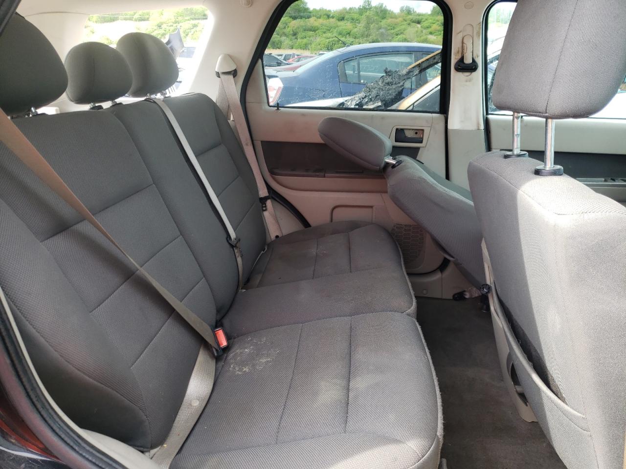 Photo 6 from auction – 2009 FORD ESCAPE XLT with VIN 1FMCU93G59KB54408
