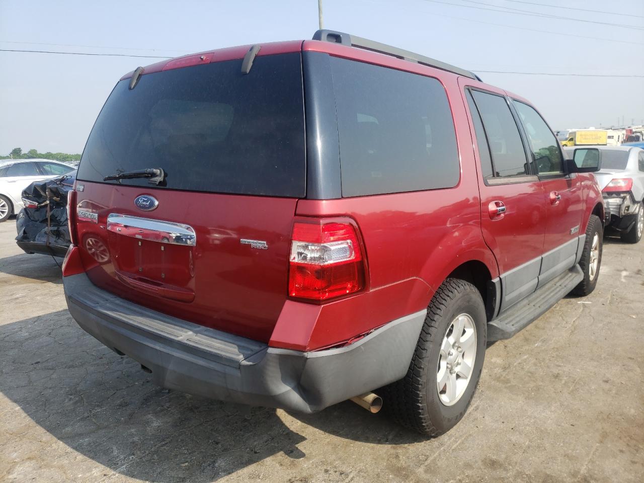 Photo 4 from auction – 2007 FORD EXPEDITION with VIN 1FMFU16577LA29698