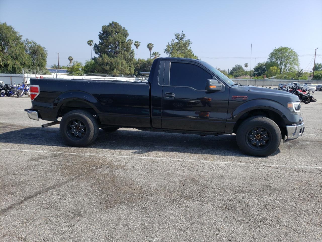 Photo 9 from auction – 2014 FORD F150 with VIN 1FTMF1CM9EKG55631
