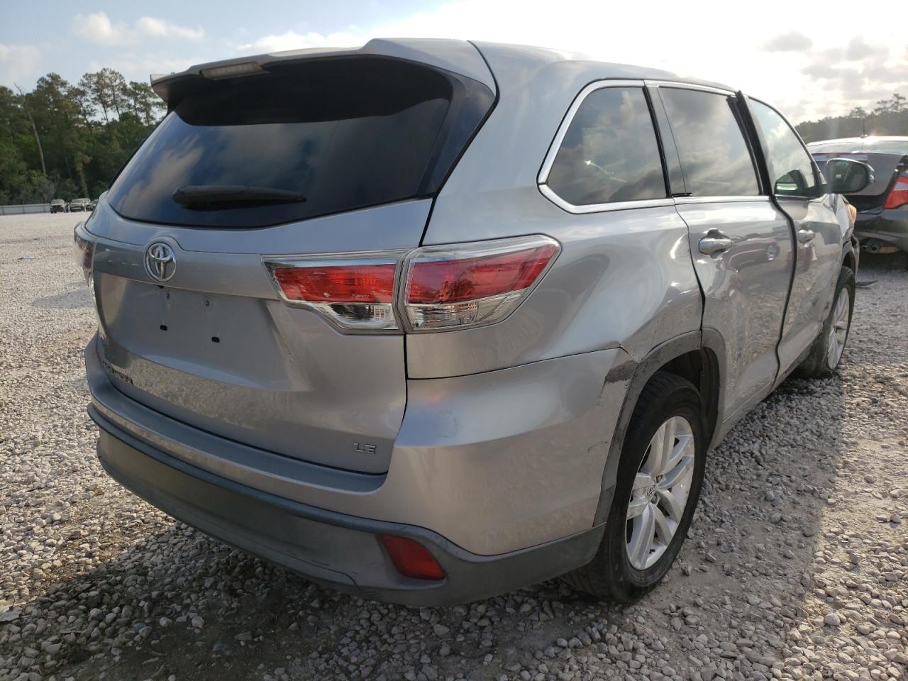 Photo 16 from auction – 2014 TOYOTA HIGHLANDER with VIN 5TDZKRFH1ES032172