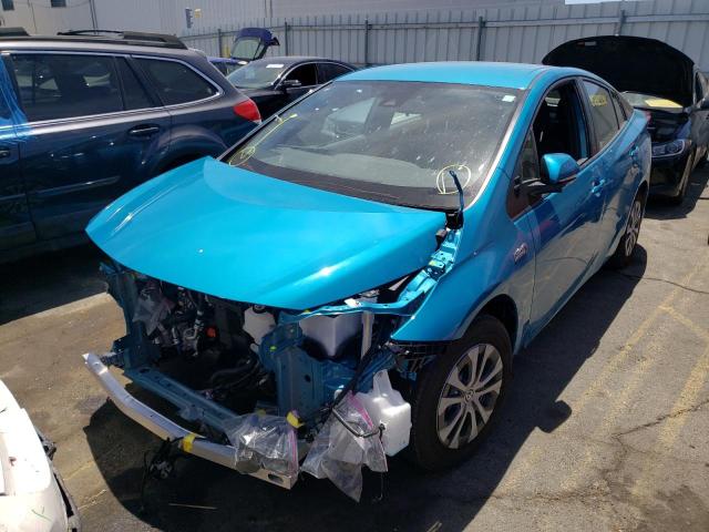 Photo 2 from auction – 2022 TOYOTA PRIUS PRIM with VIN JTDKAMFP2N3212857
