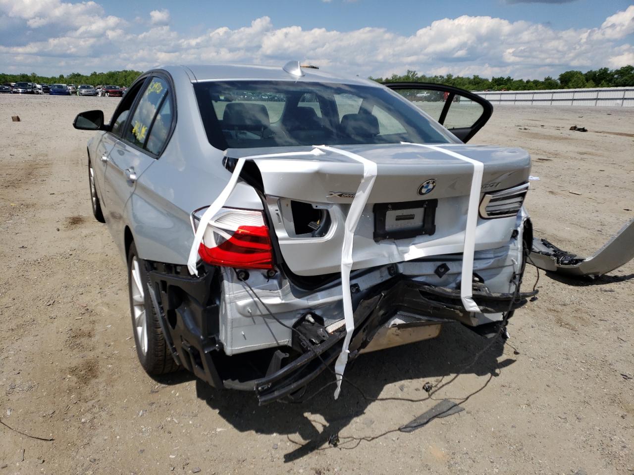 Photo 9 from auction – 2017 BMW 320 XI with VIN WBA8E5G37HNU45204