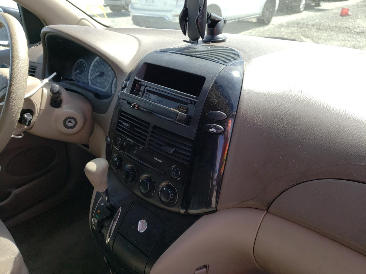 Photo 9 from auction – 2005 TOYOTA SIENNA CE with VIN 5TDZA23C75S337937