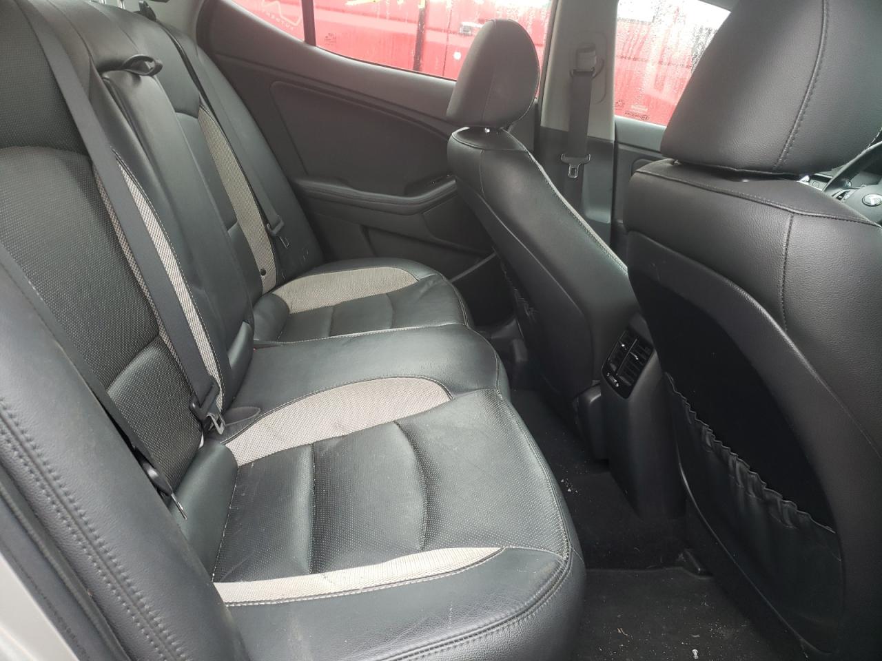 Photo 6 from auction – 2013 KIA OPTIMA SX with VIN 5XXGR4A64DG187794