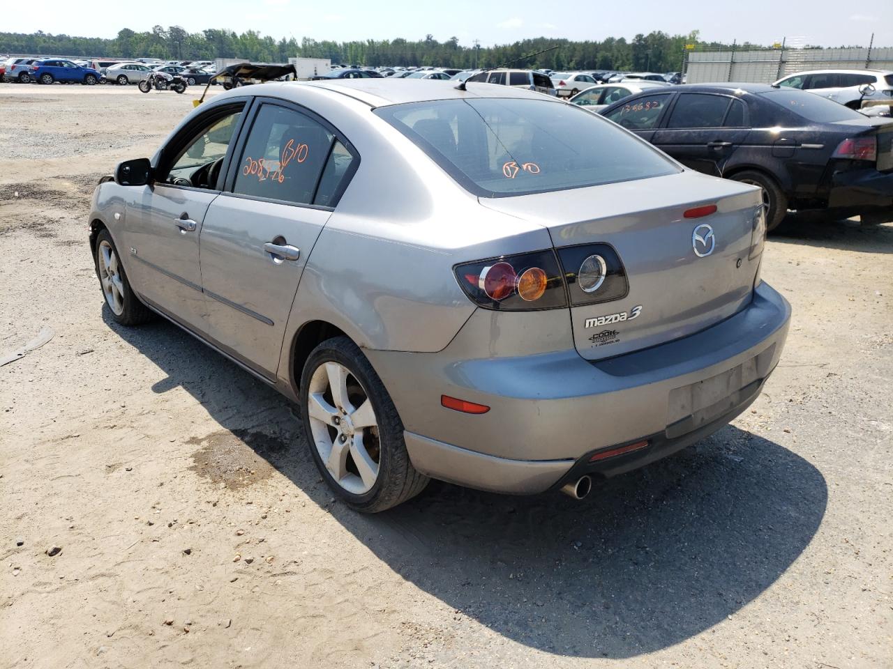 Photo 3 from auction – 2005 MAZDA 3 S with VIN JM1BK123951261161