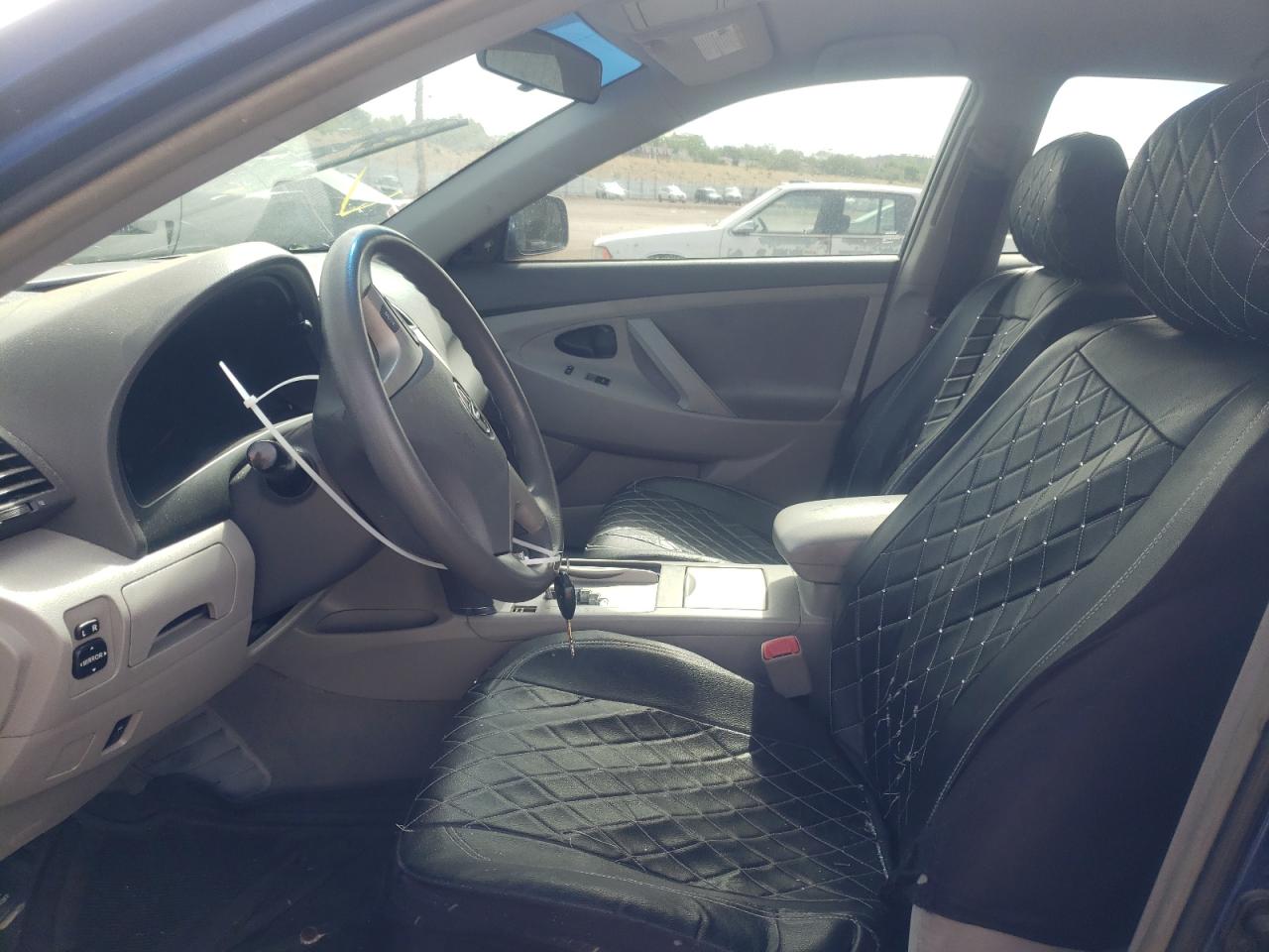 Фото 5 с аукциона – 2011 TOYOTA CAMRY BASE с VIN 4T1BF3EK3BU717583