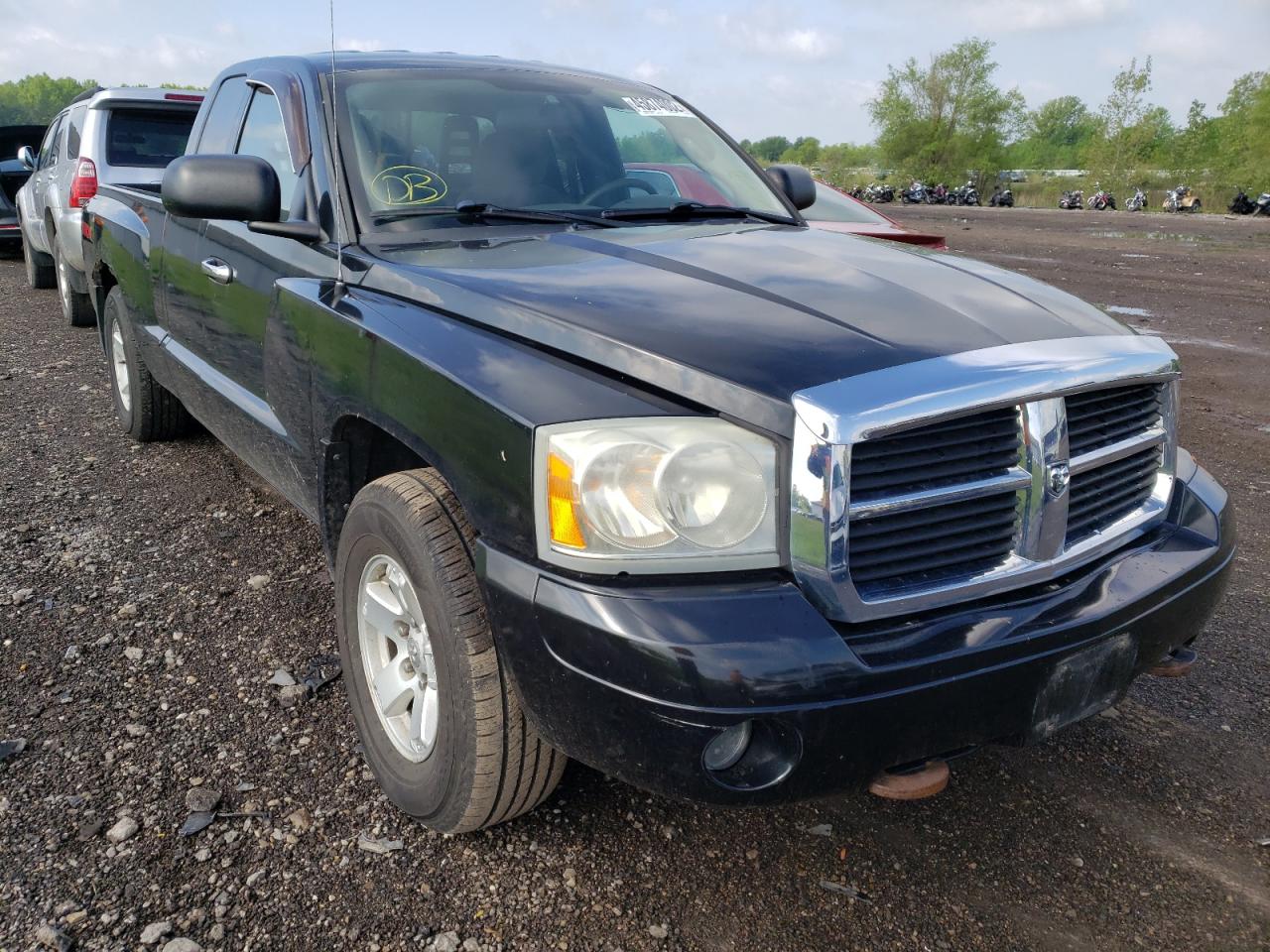 DODGE DAKOTA SLT 2006 with VIN 1D7HE42KX6S707555 - Photo from auction