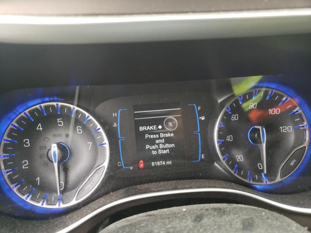 Photo 8 from auction – 2017 CHRYSLER PACIFICA T with VIN 2C4RC1DG3HR566005