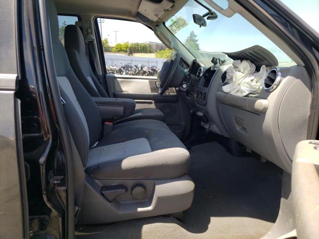 Zdjęcie 5 z aukcji – 2005 FORD EXPEDITION z VIN 1FMPU13505LA44789