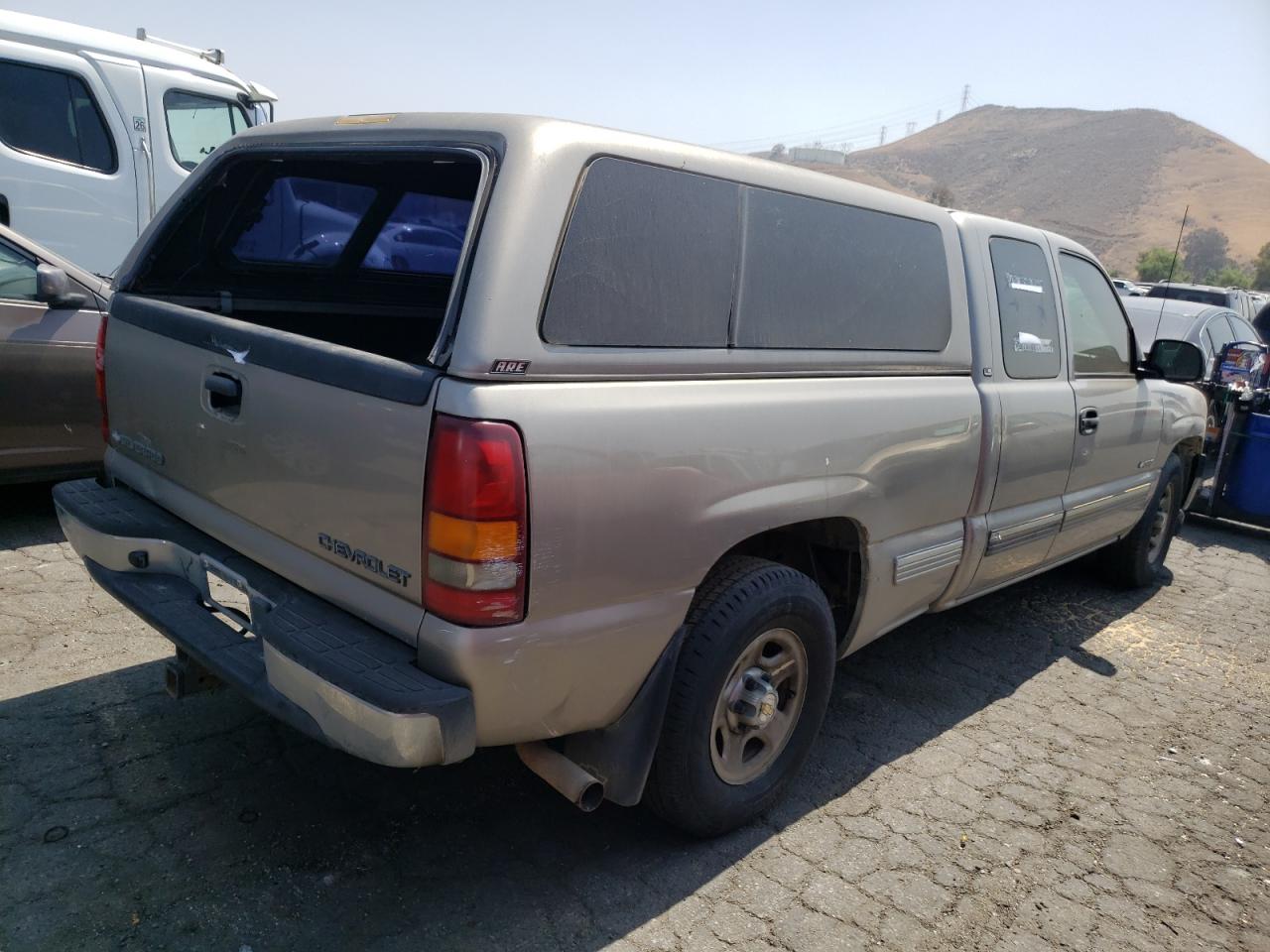 Photo 17 from auction – 2001 CHEVROLET SILVERADO with VIN 1GCEC19VX1Z156447