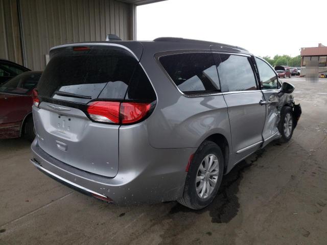 Photo 4 from auction – 2017 CHRYSLER PACIFICA T with VIN 2C4RC1BG3HR620888