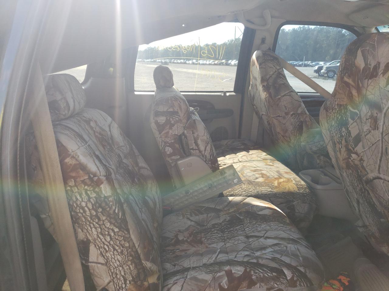 Photo 6 from auction – 2002 FORD EXCURSION with VIN 1FMNU42F32ED49741