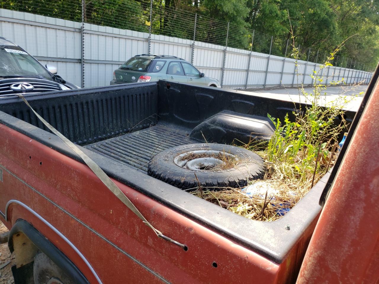 Photo 6 from auction – 1986 FORD F150 with VIN 1FTEF14Y0GPB98798