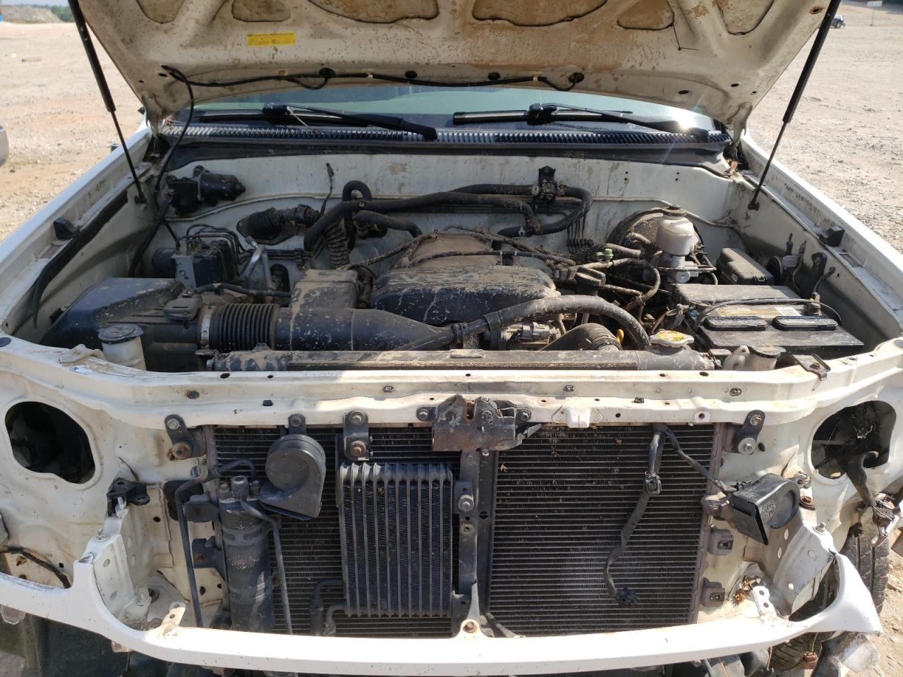Photo 7 from auction – 2002 TOYOTA SEQUOIA LI with VIN 5TDBT48A52S132630