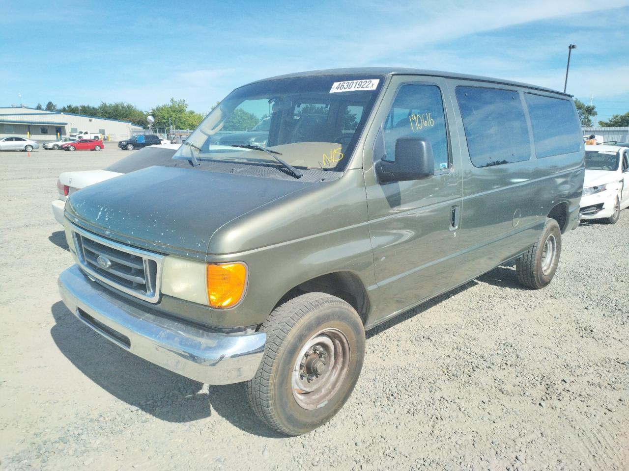 Photo 2 from auction – 2004 FORD ECONOLINE with VIN 1FBNE31L54HB09289