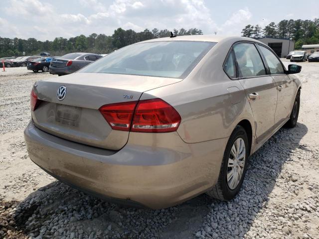Photo 4 from auction – 2015 VOLKSWAGEN PASSAT S with VIN 1VWAS7A36FC053922