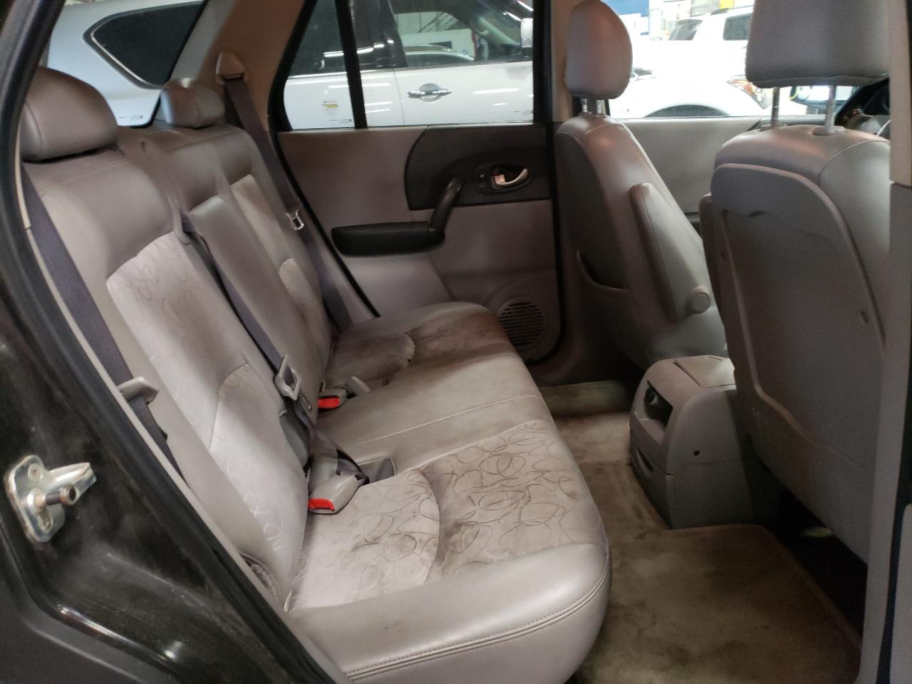 Photo 6 from auction – 2004 SATURN VUE with VIN 5GZCZ63424S839130