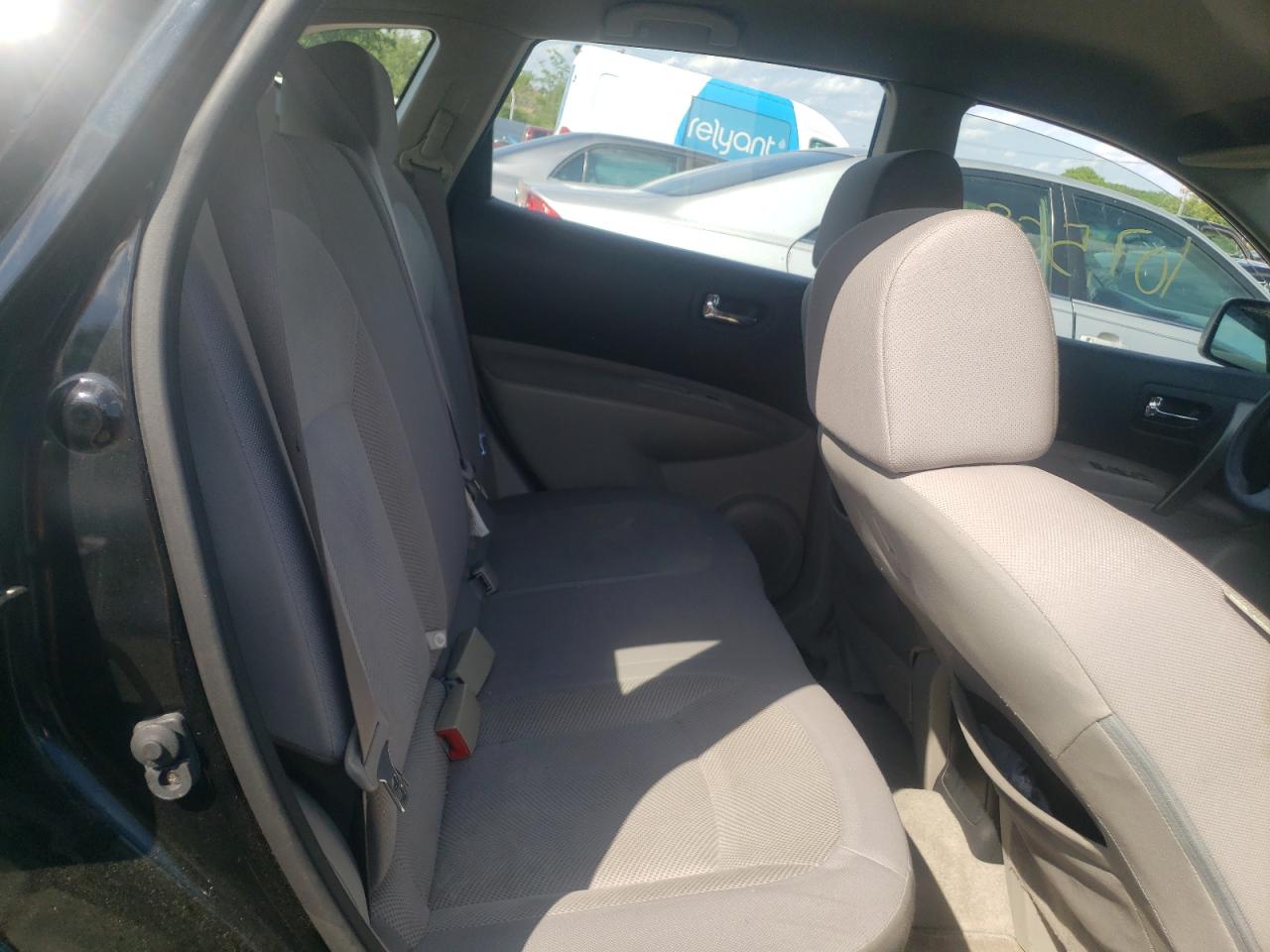 Photo 6 from auction – 2012 NISSAN ROGUE S with VIN JN8AS5MV7CW717325