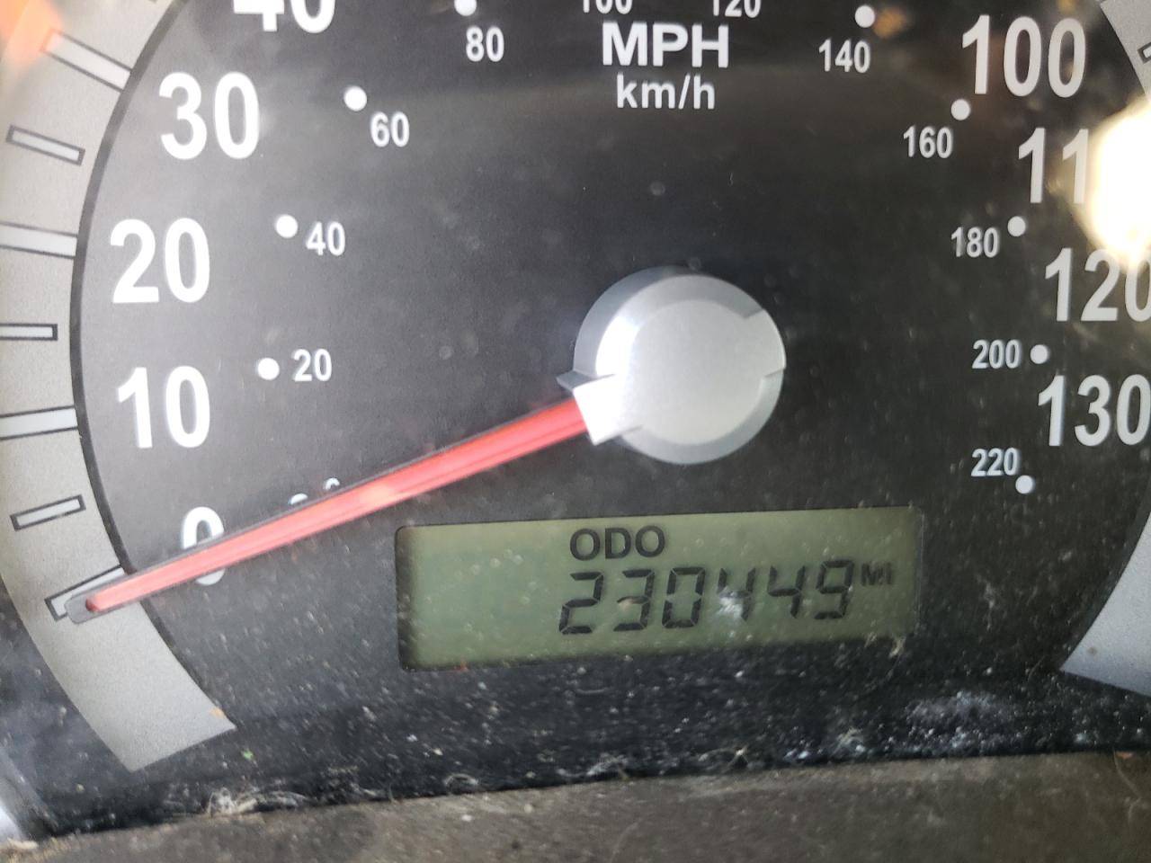 Photo 8 from auction – 2007 HYUNDAI ENTOURAGE with VIN KNDMC233476015263