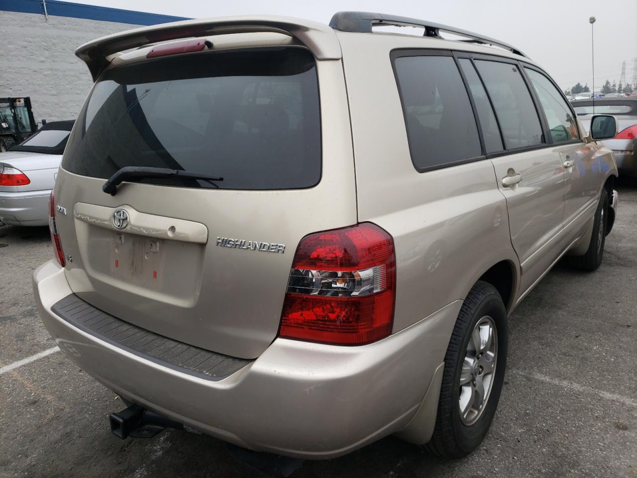 Photo 4 from auction – 2005 TOYOTA HIGHLANDER with VIN JTEGP21A450046284