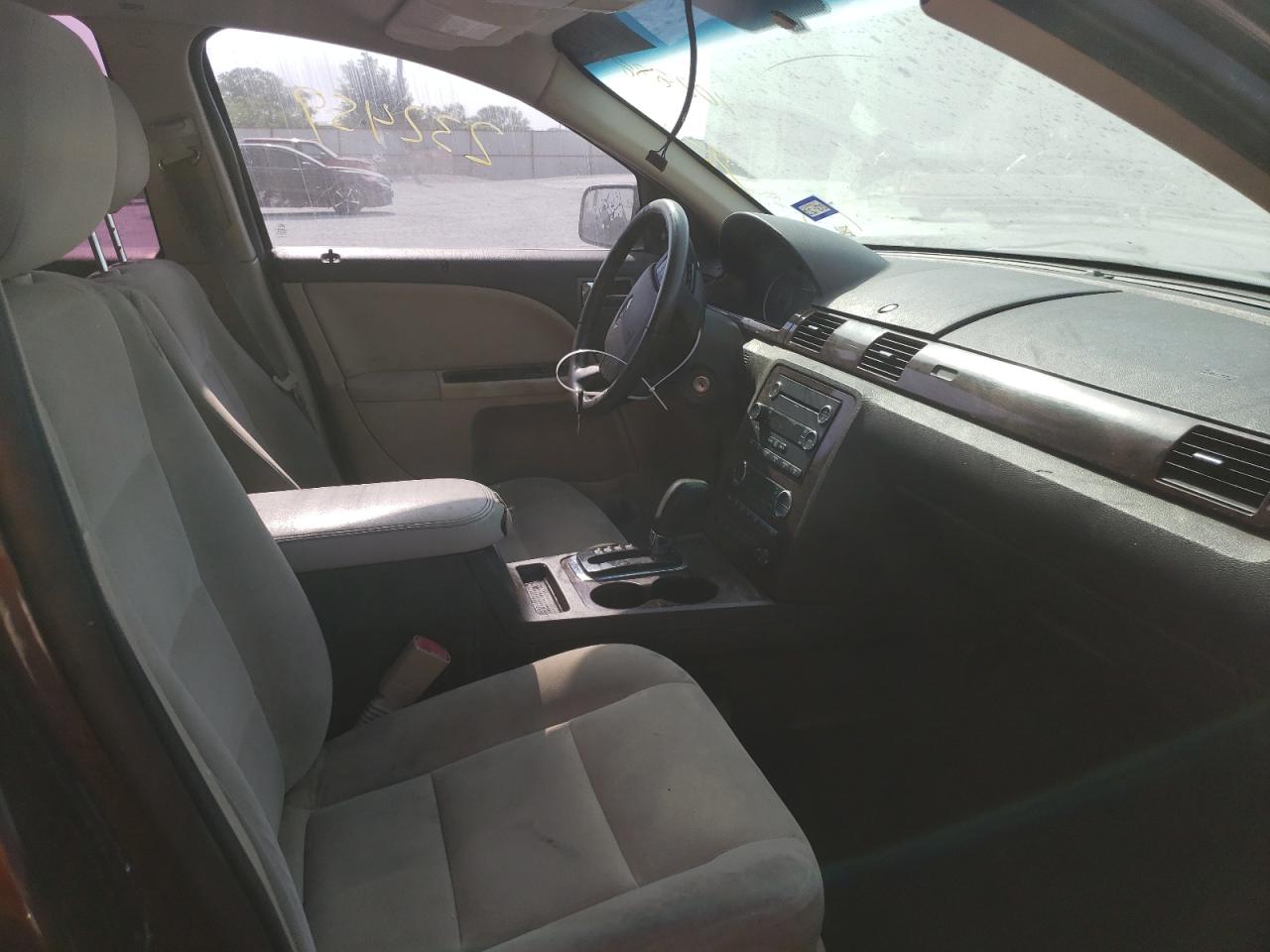 Photo 5 from auction – 2009 FORD TAURUS SEL with VIN 1FAHP24W29G102838