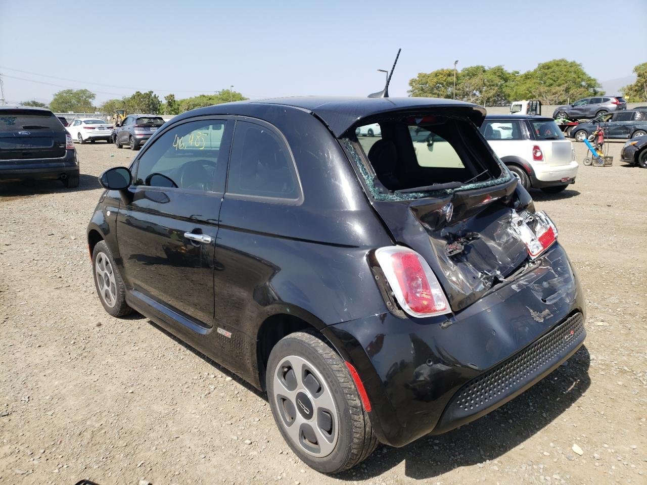 Photo 3 from auction – 2016 FIAT UK with VIN 3C3CFFGE6GT184023